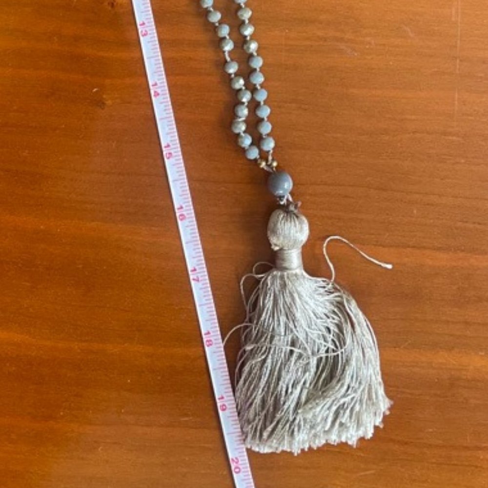 Tassel charm beaded necklace blue